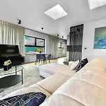 Warsaw Glamour Penthouse