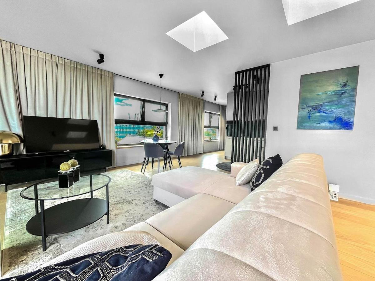 Glamour Penthouse